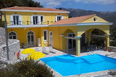 Image de Detached 5 Bedroom, 4 Bathroom Villa, Amazing Sea Views & Unique Location