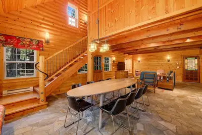 Image de Rocky Shore Escape: Neighborhood Beach, Pool Table, West Shore of Payette Lake