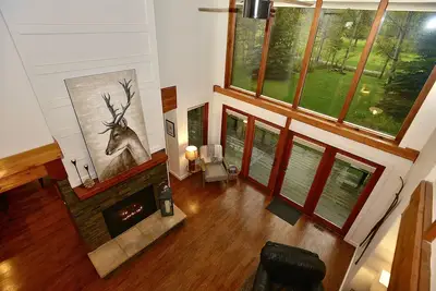 Image de Fairway Lodge: Beautifully Updated, On the Golf Course, Gas Fireplace
