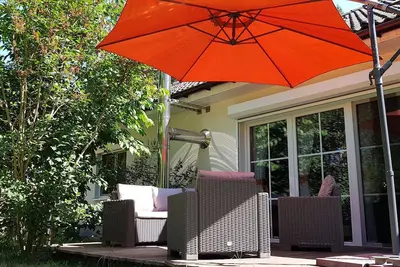 Image de Holiday house Fichtenwalde, 160m², 2. 5 Bz, 3sz, Wz, dining room, kitchen, garden, Vdsl