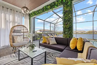 Image de Lakeview Luxury Villa with Everything!