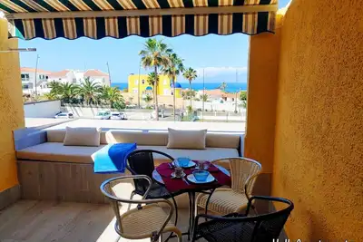 Image de Terrasse, vue mer, Wi-Fi, piscine, 50 mts. de la plage
