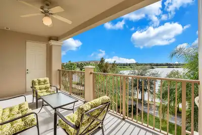 Image de Fully Renovated Condo w/ Lakeview! *Near I-Drive and Convention Center*