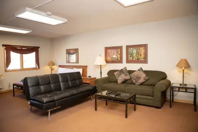 Walk to the Gondola/Pool and Hot Tub Access/Large Studio