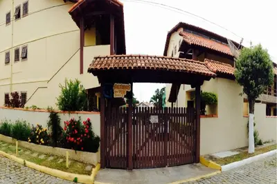 Image de Appartement de 3 chambres à deux rues de la plage et devant shopping Peró