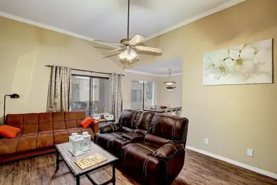 Image de Beautiful Old Town Scottsdale Condo 2bd