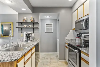 Image de Deluxe Golf Condo at Pointe Royale Resort, Sleeps 8, Resort Amenities and Ticket Discounts!