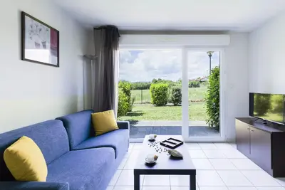 Image de 3 pièces 6 personnes
