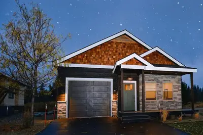 Image de Home on the Range - Premium Golf Course Home - Pet Friendly - Upgraded Finishes