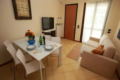 Image de Charmant appartement vue front de mer-Beahost Rentals