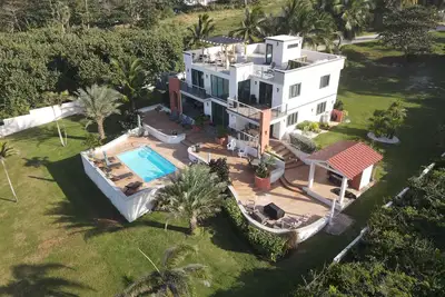 Image de Bella Dunes - Luxury Oceanfront Home, Steps from Jobos Beach