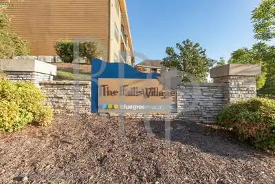 Image de The Falls Village™ - 1 Bedroom