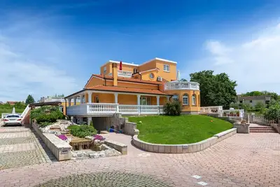 Image de Apartment with 3 bedrooms, 3 bathrooms, terrace and pool