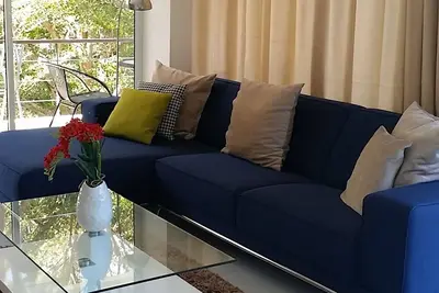 Image de Quite Safe & Peaceful Location with Rain Forest and Sea Views