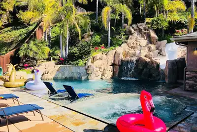 Image de ✈Private Resort Home Giant Pool/Jacuzzi/Huge Slide & Waterfall/Game Room!