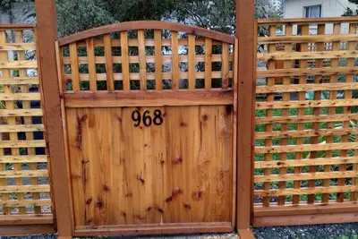 Image de Best Little House in West Bay, Monthly Stays 40% discount