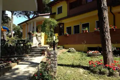 Villa confortable avec grand jardin près de la plage