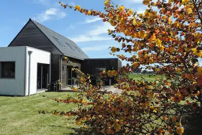 Image de Belle maison de vacances ossature bois avec jardin clos et terrain de pétanque