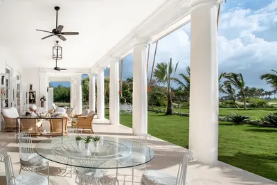 Image de luxury villa on the golf course of Corales