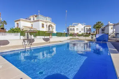 Bel appartement de 2 chambres à.