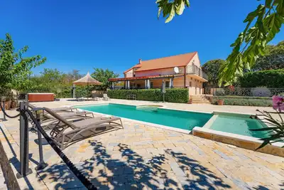 Image de Vila IsKrA