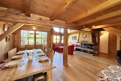 Image de Appartement familial rénové, 100m des pistes, 6 couchages, Megève