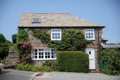 Image de Barn Conversion With Indoor Swimming Pool In Stunning Rural Location Near Ocean