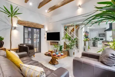 Image de The Boathouse - Deux Chambres Maison, Couchages 4