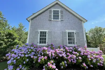 Image de Location and Luxury