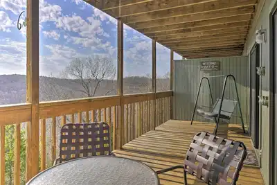Image de Unwind Fireside: Ozark Mtn Condo w/ Resort Perks!