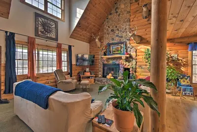 Image de Family-Friendly Gresham Getaway w/ Game Room!