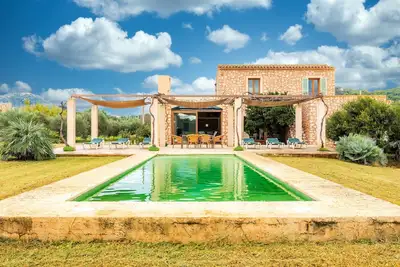 Image de Maison de vacances \"Can Jeroni Carrio\" avec piscine, jardin, terrasse et connexion WiFi ; parking disponible