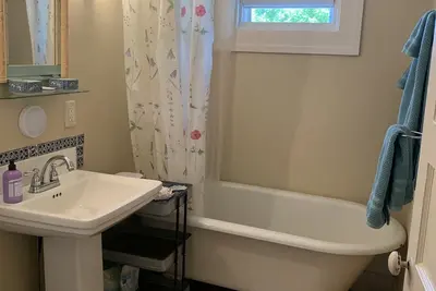 Image de Woodstock Cottage with a view!