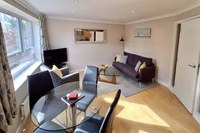 Image de Market Rise is located in a modern building near to the Cambridge Leisure Park.