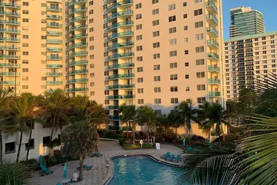 Image de Beachside, 5th floor, 2 bedrooms, 2 full baths