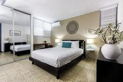 Image de Quiet House by Airport | Backyard & Central A/C