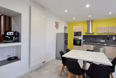 Image de Maison de charme rénovée proche Verdun, idéal randos, 3 ch, jardin, terrasse, cuisine équipée