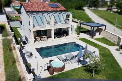 Image de Villa Art Renata - Pool, Sauna & Jacuzzi on 700m2