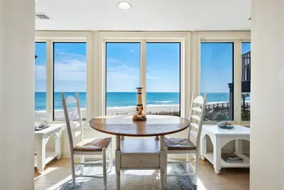 Image de Sea Breeze - Great oceanfront views and close to the Beach Club