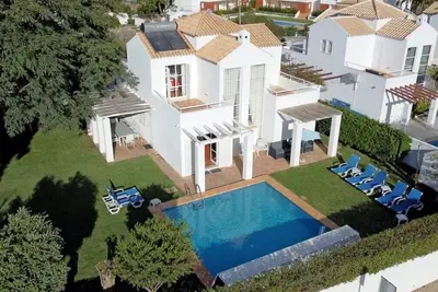 Image de Casa Montegale, just 600m from Gale Beach!