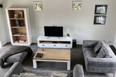 Image de Large luxury family friendly townhouse close to Hagley park and town