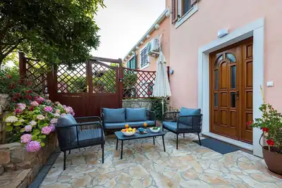 Maison de vacances avec terrasse et barbecue