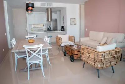 Image de Furnished Apartment With Direct Exit To The Beach And A Dock On The Lake