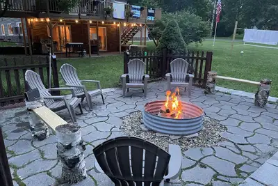 Image de Spacious Renovated Lodge w/Private Game Room