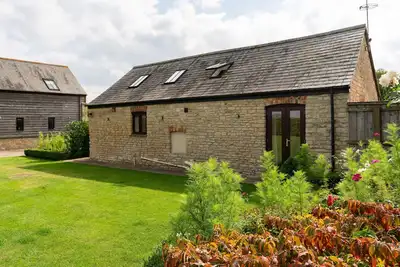 Image de Cosy dog friendly holiday cottage for 2 near Witney - Coursehill Barn Annexe