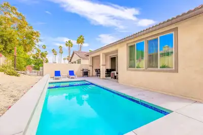 Image de Walk to Coachella! New Luxury House with pool and spa