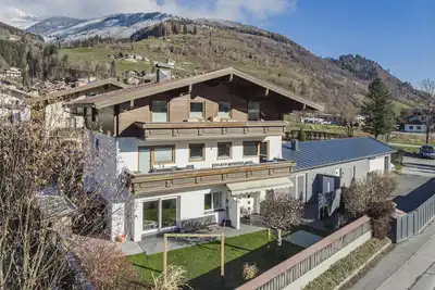 Image de Appartement avec salle de séjour et terrasse