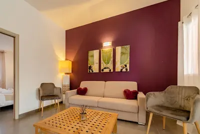 Image de Mini villa Viviane Moderne 4/6 personnes dans résidence de standing avec piscine