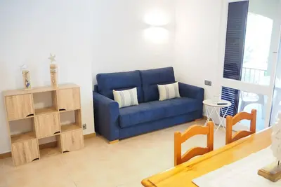 Image de Renovated apartment 2 minutes from the beach