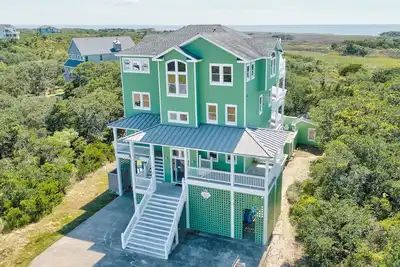 Image de Dog-friendly ocean- & sound-view home with private pool, hot tub, & central Ac
